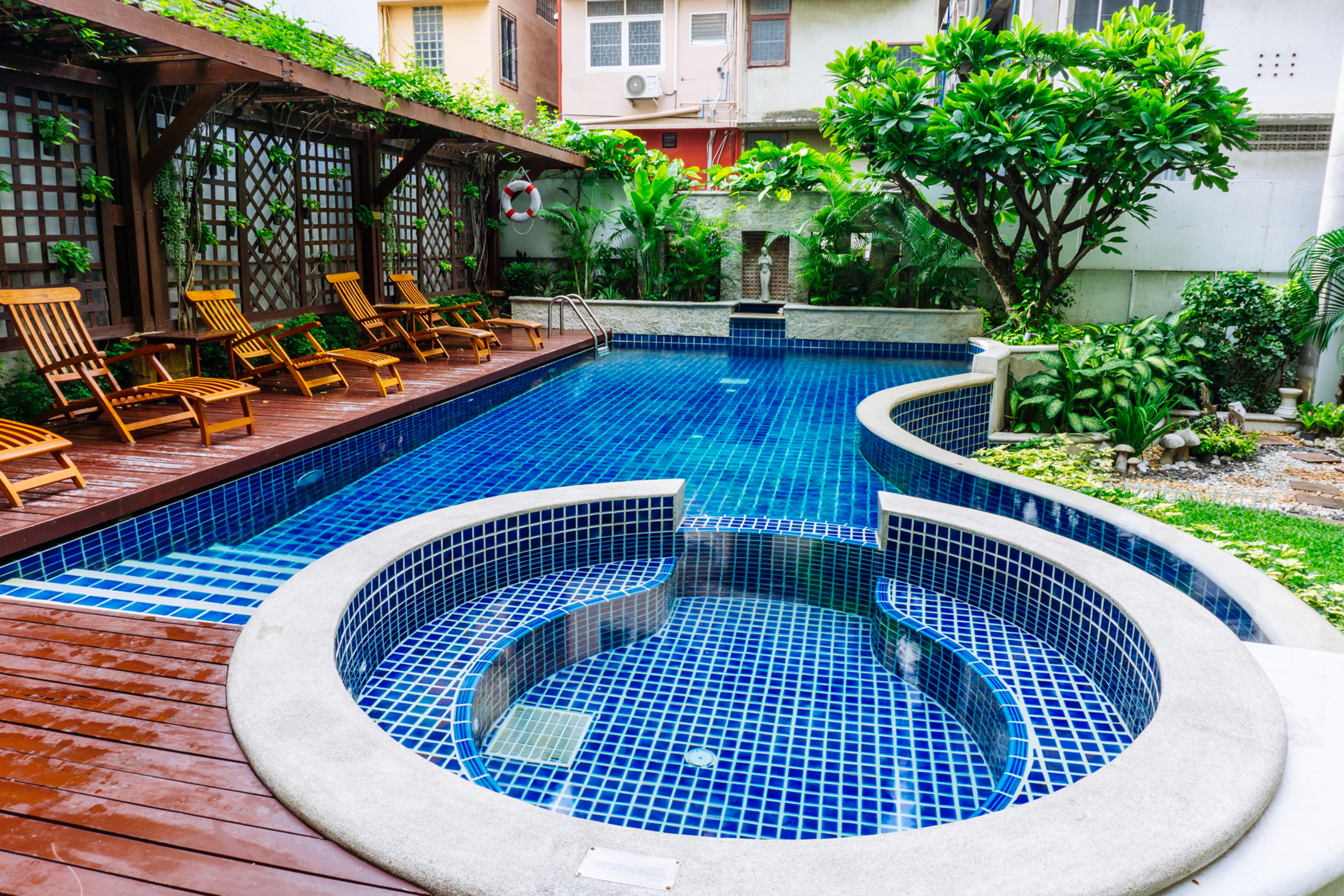 Silom Serene A Boutique Hotel Bangkok Bagian luar foto