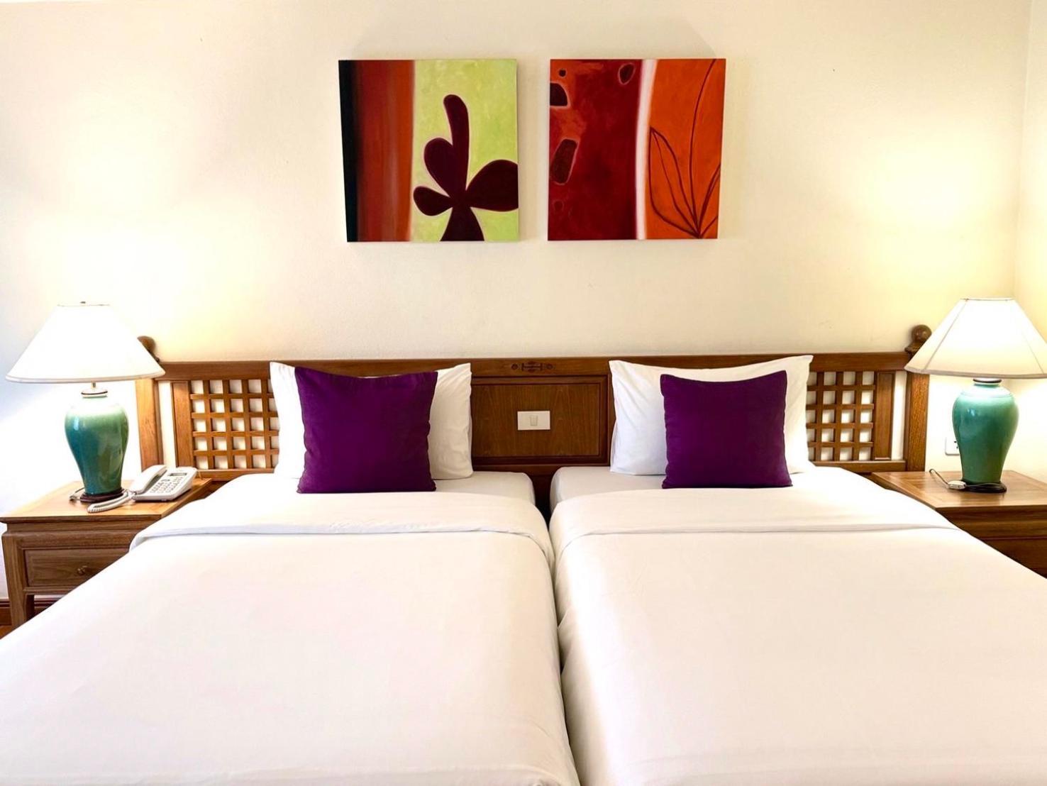 Silom Serene A Boutique Hotel Bangkok Bagian luar foto